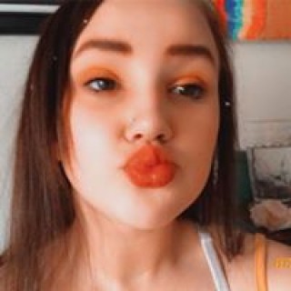 Zoeyagost2