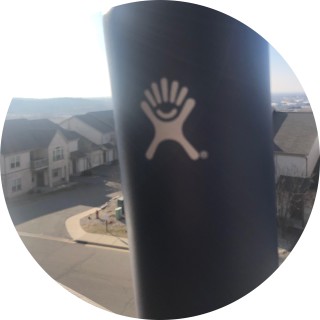 useless_meme_macker avatar