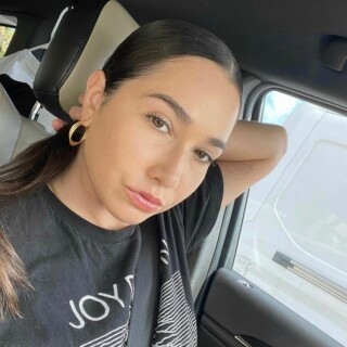 vivianlawrence890 avatar