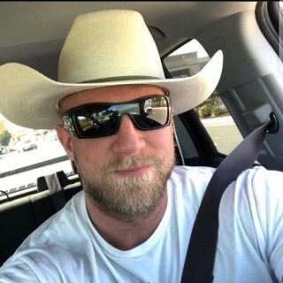 FaBuhLous_SugarDaddy avatar