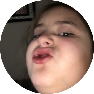 elliebelliememes avatar