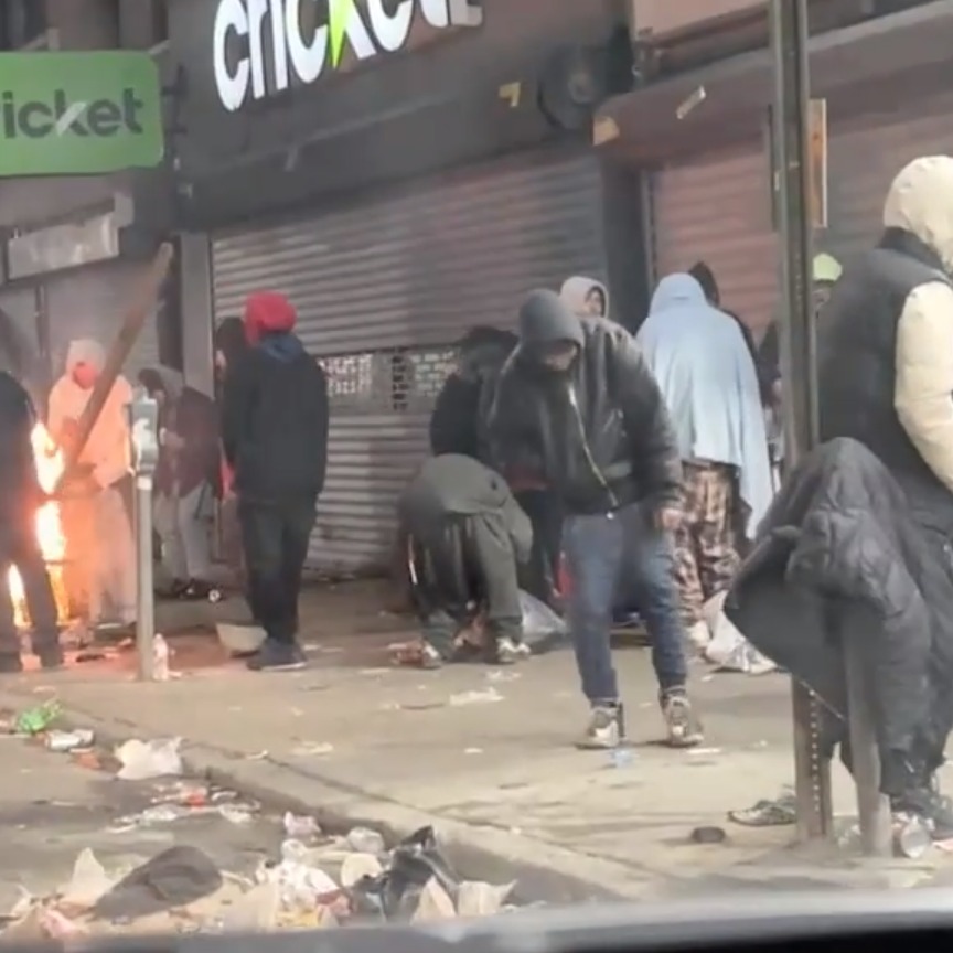 pissonbidenLOLdd avatar