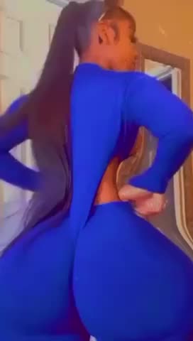 CAKE JIGGLING WHILE I RELEASE