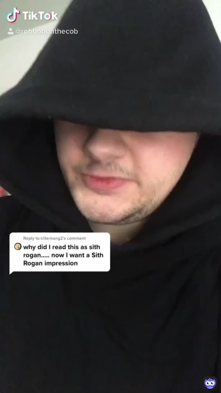Maybe it’s time to find a new apprentice... https://vm.tiktok.com/ZMJVJcjYh/ #sethrogen  #starwars  #palpatine  #sith  #sethrogenlaugh  #skits  #tiktok