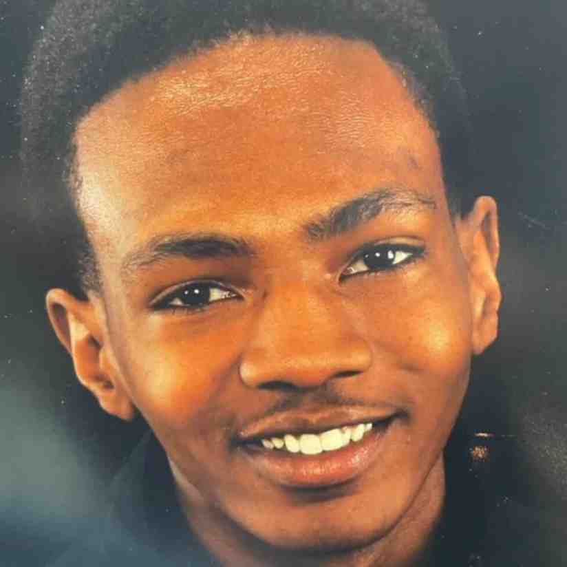 Jayland Walker, a minor, afraid and confused in this world, was shot between 60-90 times from head to toe by over 20 police officers over the time span of one minute. Say his name. #blm #saveamerica