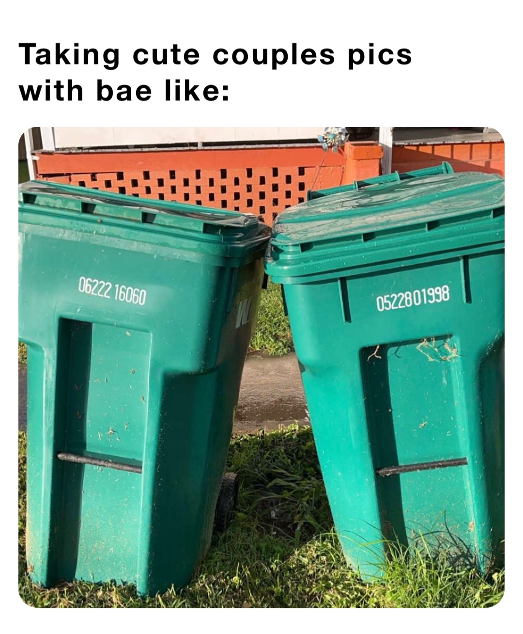 Taking cute couples pics with bae like: