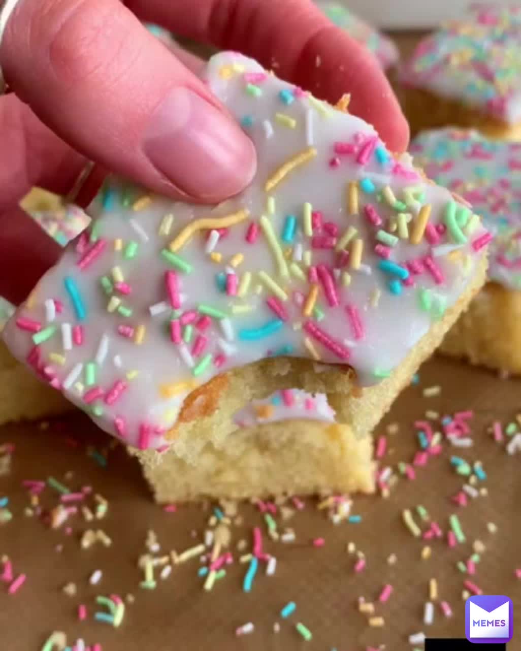 Make it #oldschoolcake #brownies #cake #sprinklecake #cakes #sweet #chocolate #schoolcake #desserts #oldschool #homemade #cakesofinstagram #baking #traybakes #sprinkles #chocolatecake #carameltart #yummy #custard #buttercake #sweettooth