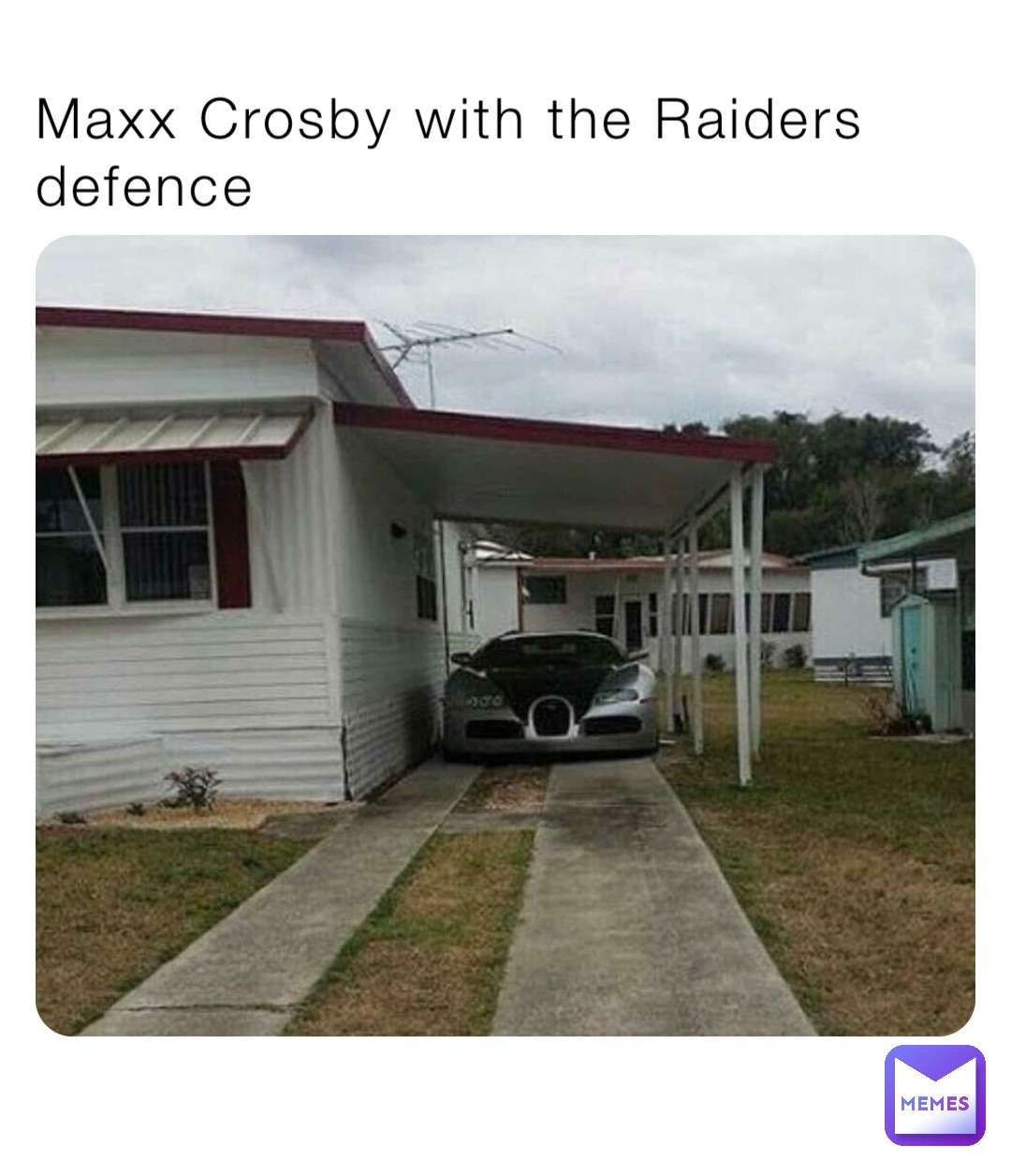 Maxx Crosby with the Raiders defence