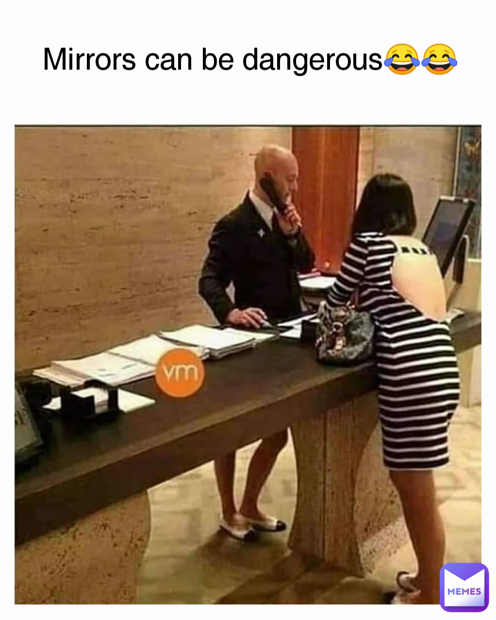 Mirrors can be dangerous😂😂