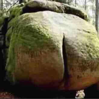 Rock that looks like an ass, nothing to see here
