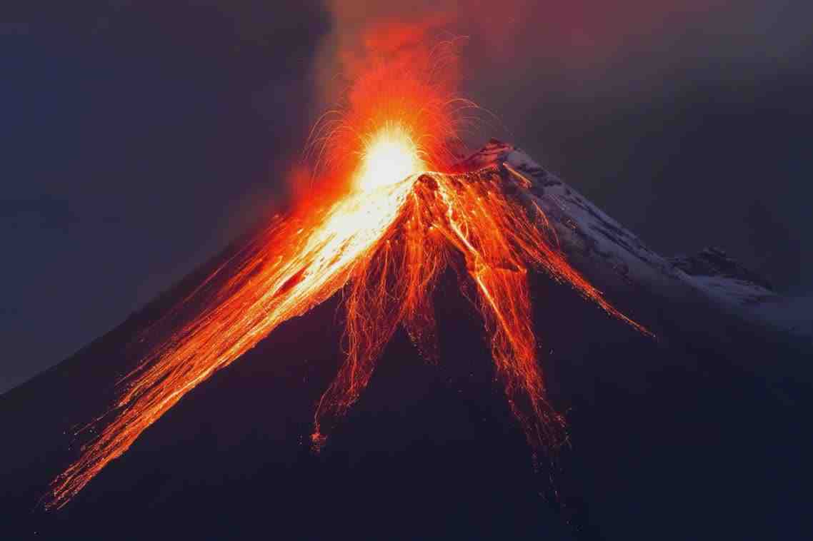 Bighit dropped Soobin and Yeonjun's teasers for Eternally and it's coming out on 29....so about that volcano......💀