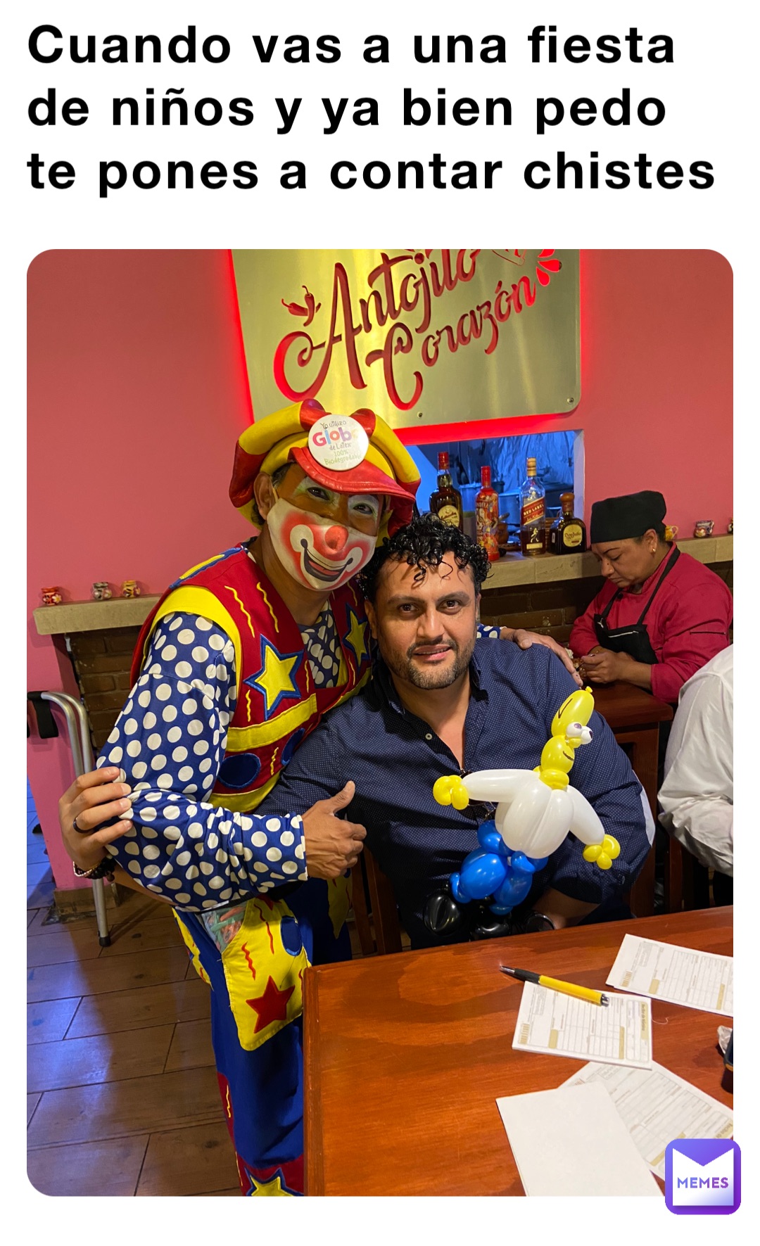 Cuando vas a una fiesta de niños y ya bien pedo te pones a contar chistes
