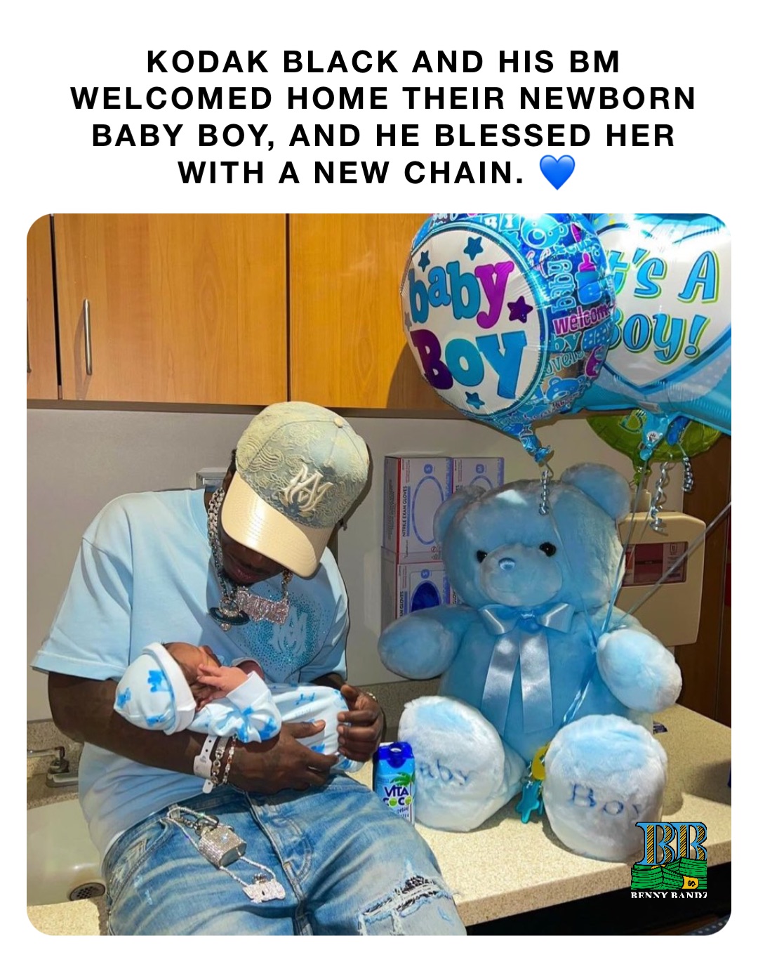 Kodak Black and his BM welcomed home their newborn baby boy, and he blessed her with a new chain. 💙