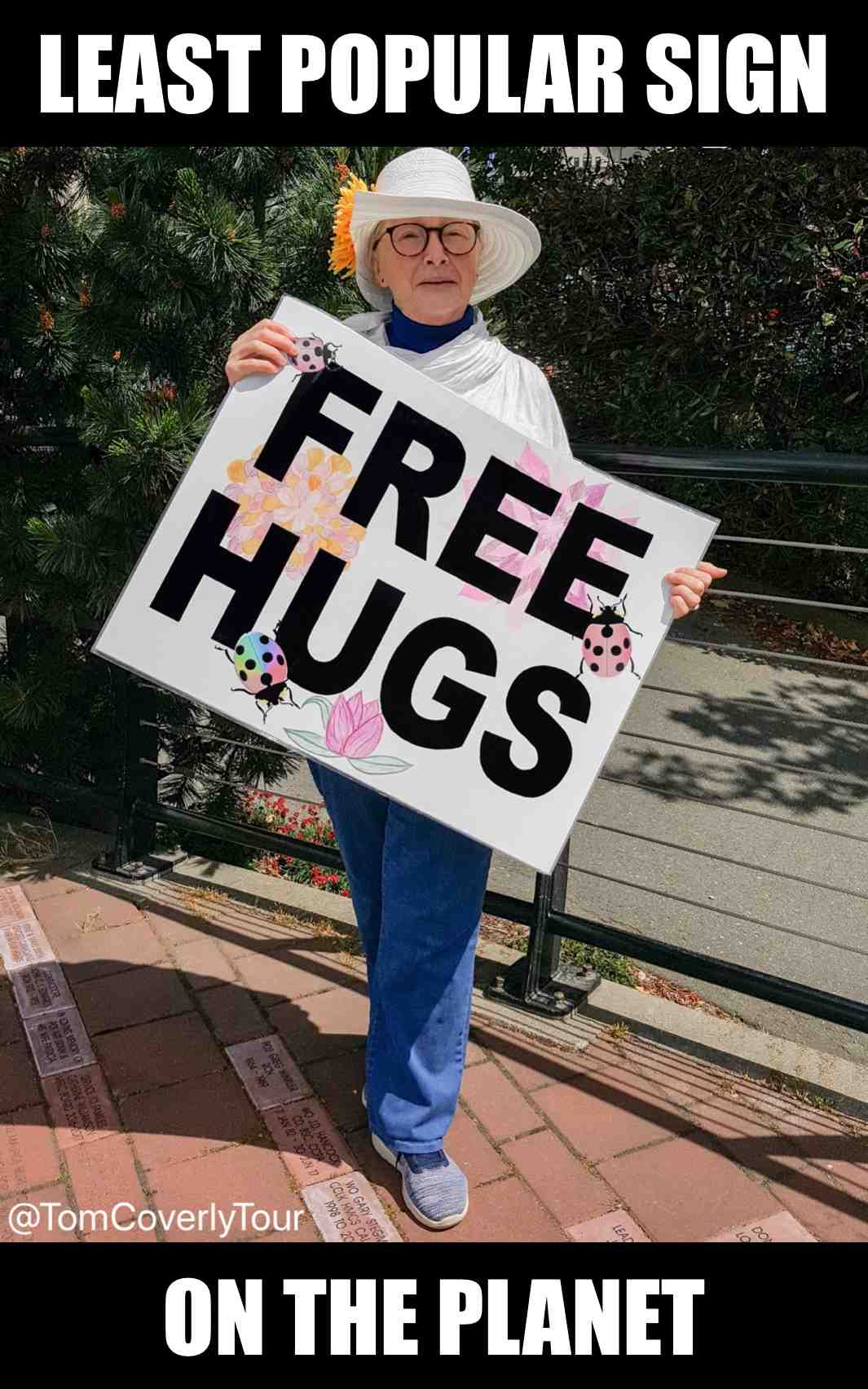 CORONAVIRUS HAS HELPED END THIS LONG TIME “FREE HUG” CRAZE! 😂 #coronavirus #thankyou #coronavirusmemes #covid19 #freehugs #hugs #memes