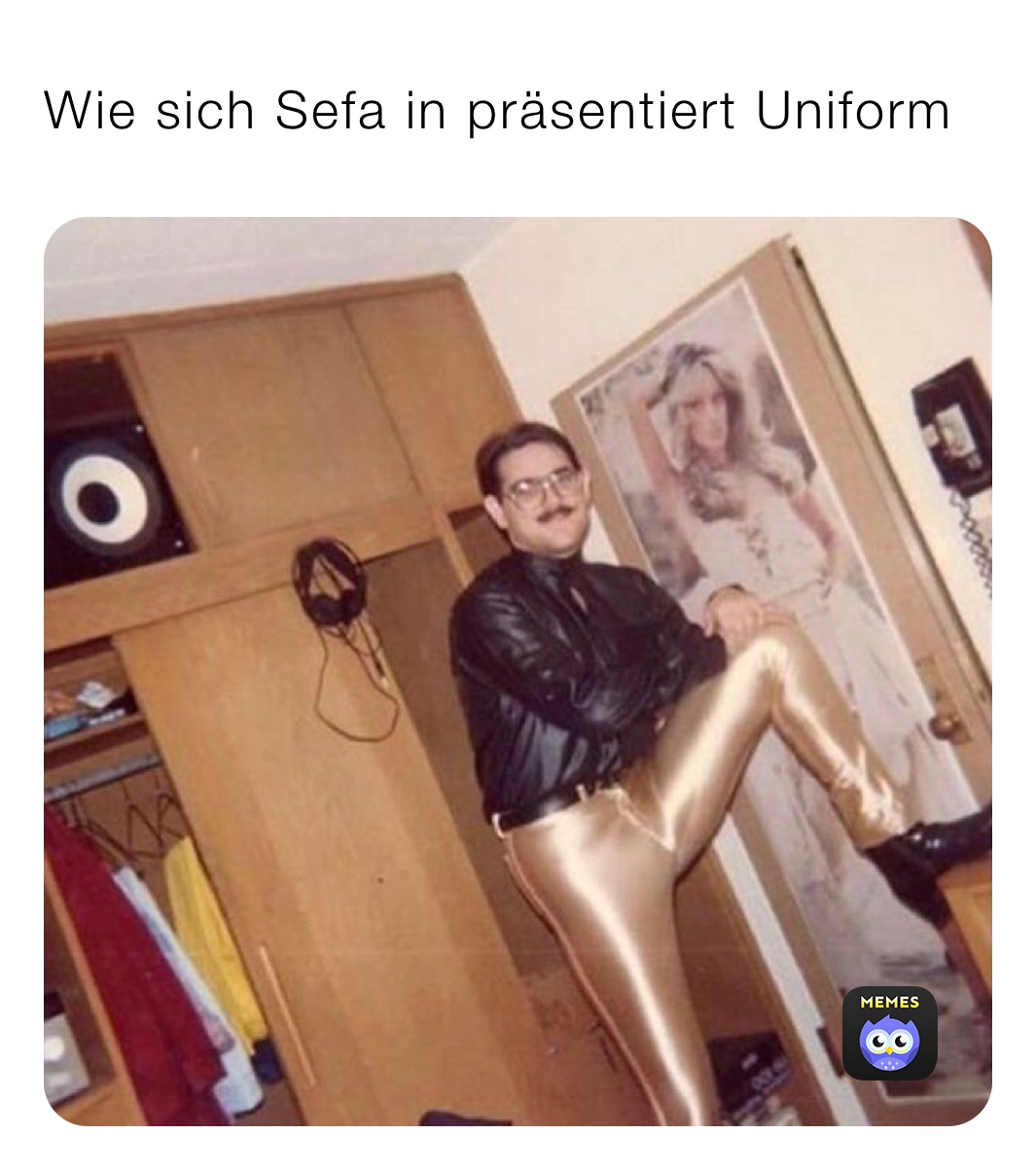 Wie sich Sefa in präsentiert Uniform 