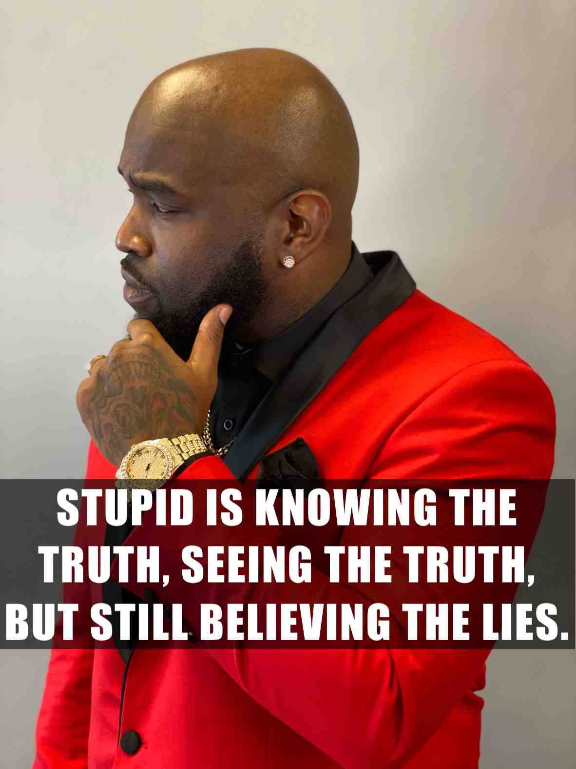 Meme shared by @LATRUTH