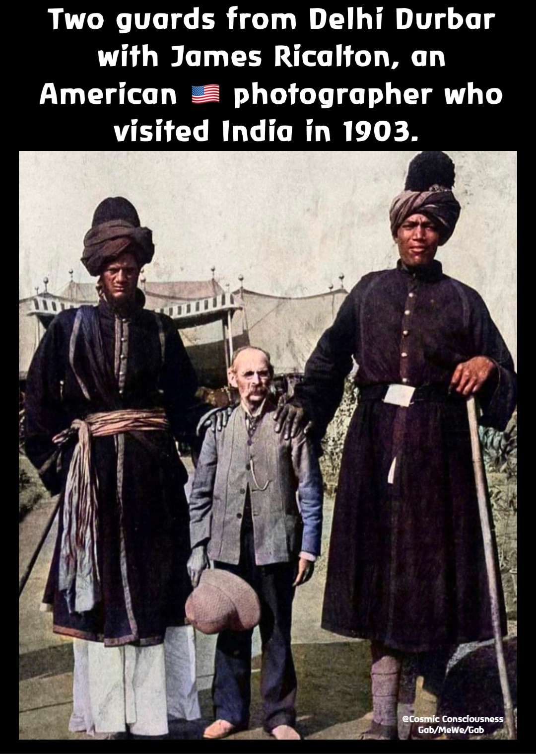 Two guards from Delhi Durbar with James Ricalton, an American 🇺🇸 photographer who visited India in 1903. @Cosmic Consciousness 
Gab/MeWe/Gab