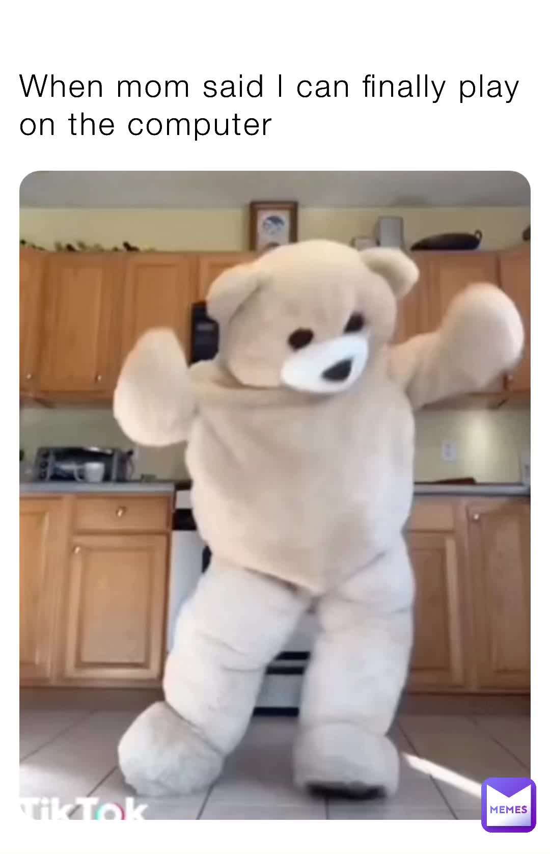 When mom said I can finally play on the computer | @memeboi2837 | Memes