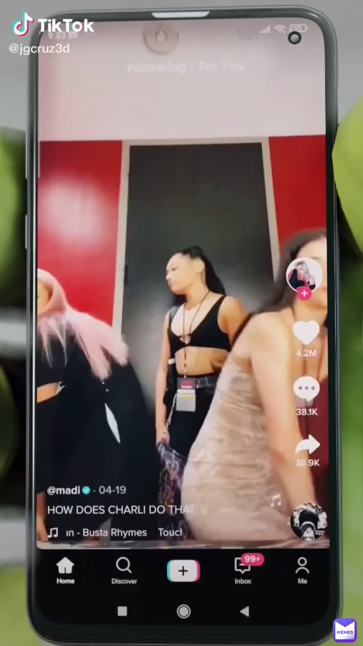 Sheeessshhhh!!! Hulk lowkey thicc