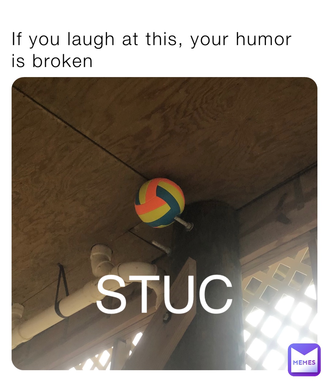 Luke combs showing off the finger he used to dig in his boyfriend’s