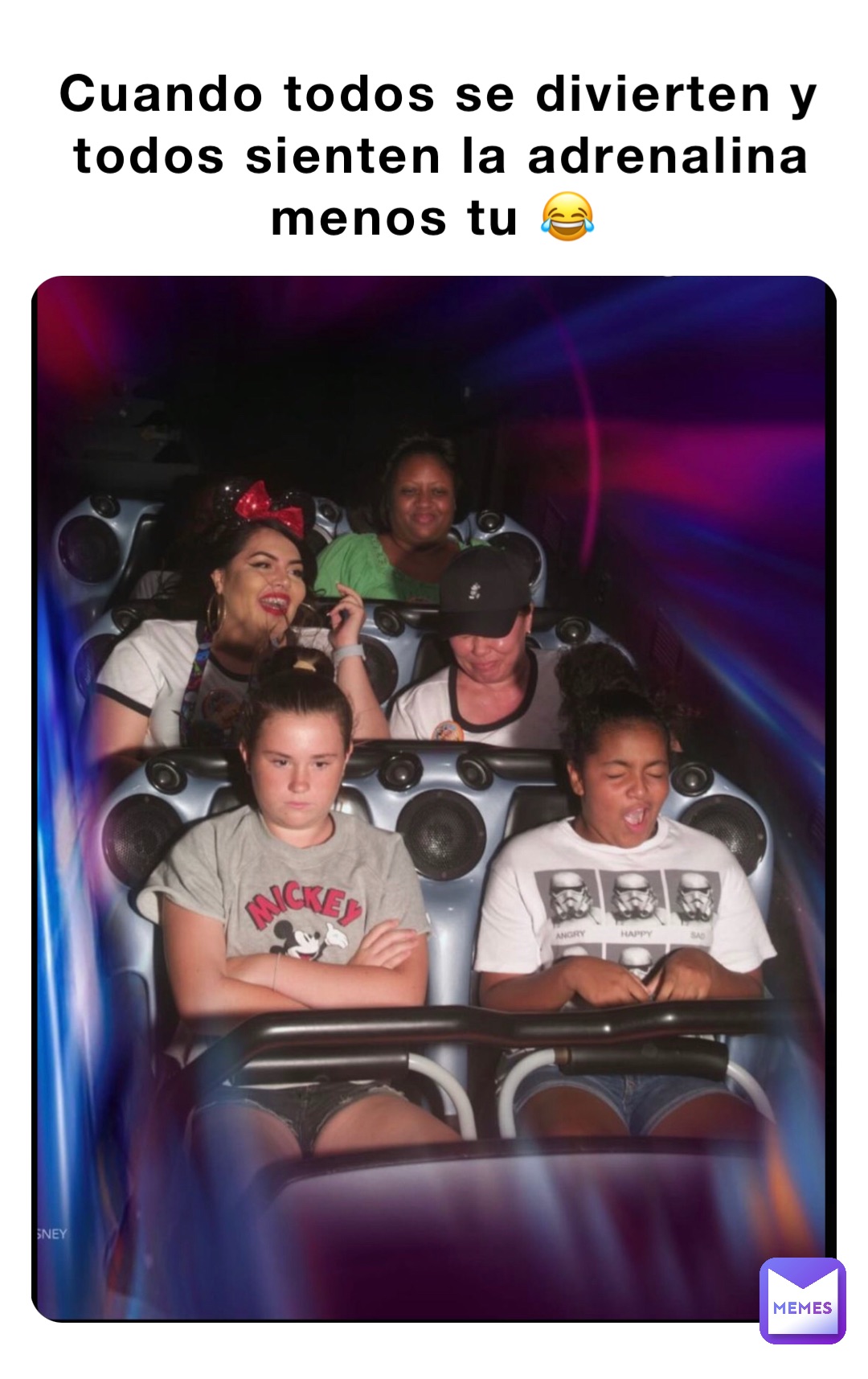 Cuando todos se divierten y todos sienten la adrenalina menos tu 😂