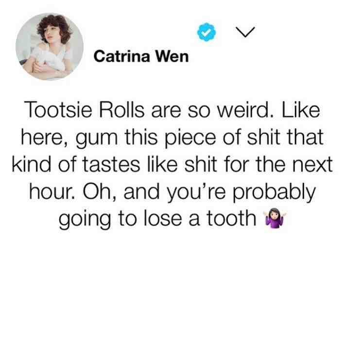 How many bites does it take til you get to the center of the dental chair? \ud83e\udd14\u2063
\u2063
#tootsieroll #tootsierolls #shit #tasteslikeshit #poop #dogpoop #dogshit #dentist #brokentooth #funny #funnymeme #funnymemes #meme #memes #murphyslaw #jadedmurphy