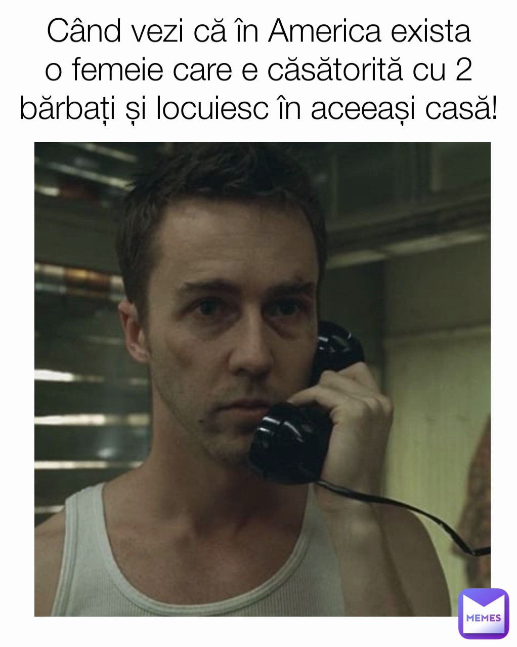 Când vezi că în America exista o femeie care e căsătorită cu 2 bărbați și locuiesc în aceeași casă!